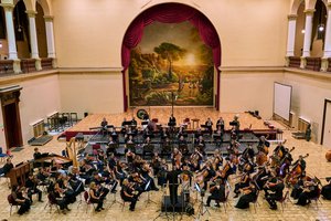 Promenade concerts: Concerto and dances