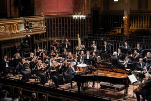 Revizor kritika: Bartók Ünnep "HÁROM VERSENYMŰ, HÁROM ÉVTIZED"