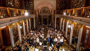 Arcus Temporum: Sétálós koncert – Hommage à Kurtág Márta / Játékok